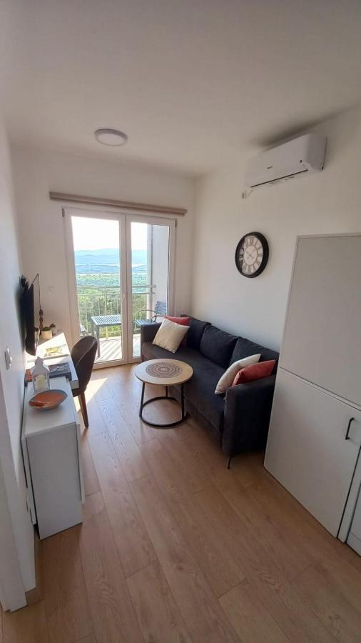 Cozy Apartments With Pool And Splendid Seaview Kavač Екстериор снимка